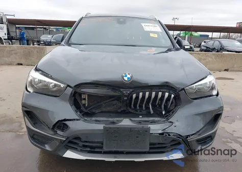 2021 BMW X1 xDrive28I z USA, uszkodzony, nr VIN WBXJG9C05M5T77726